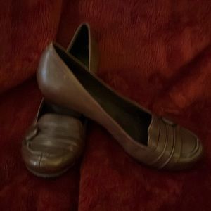 Bare Traps Brown Pump with Cushion insole and Leather uppers size 9